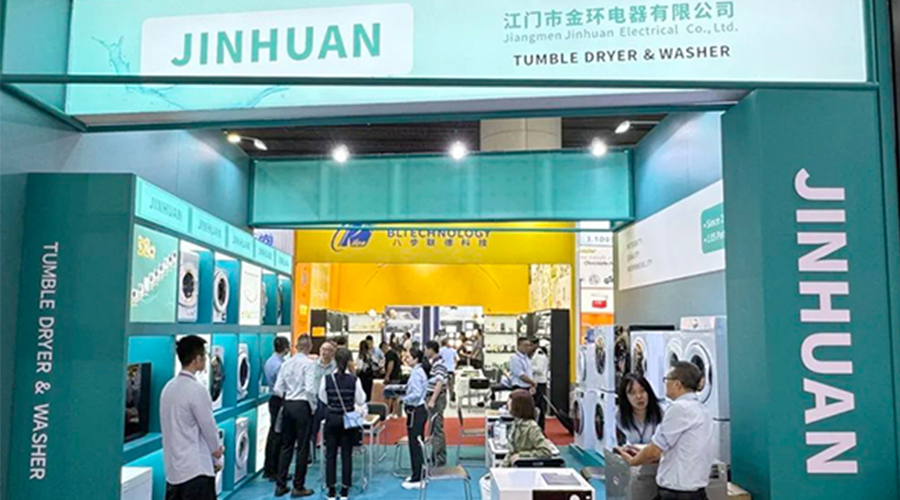 廣交會(huì)第一天！金環(huán)電器吸引世界各地客戶駐足參觀交流