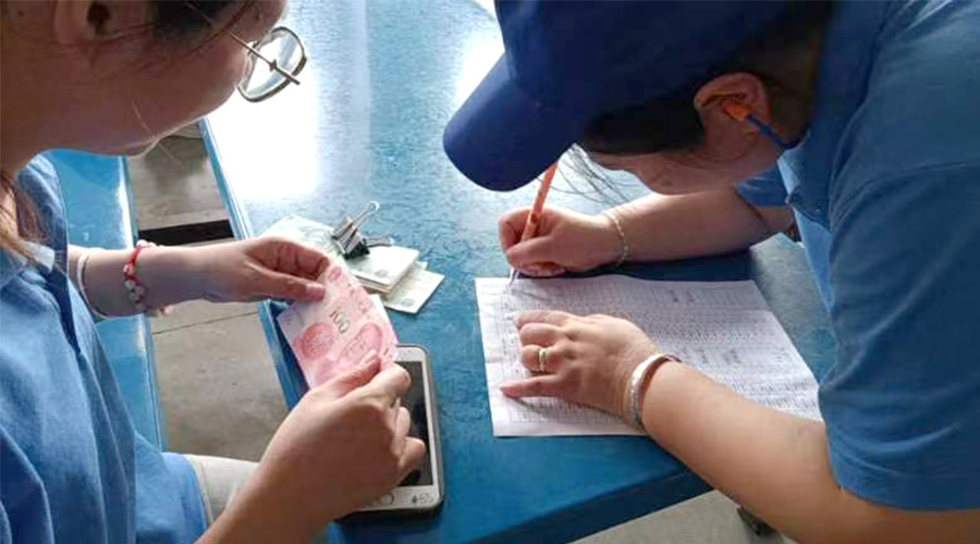 情系職工！金環(huán)電器為員工發(fā)放中秋暖心福利