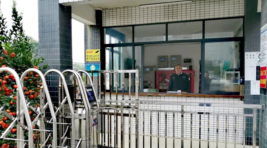 擔(dān)當(dāng)與責(zé)任！金環(huán)電器保安春節(jié)堅(jiān)守崗位